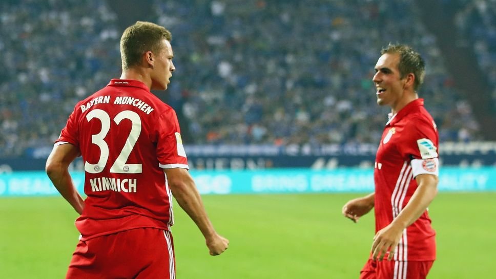 :”You have days when you drive home and ask yourself: ‘Is that enough? Is your quality enough to play at Bayern Munich?”Even if it was hard to play constantly, Kimmich has benefitted a lot from training with both Lahm and Alonso before they retire.