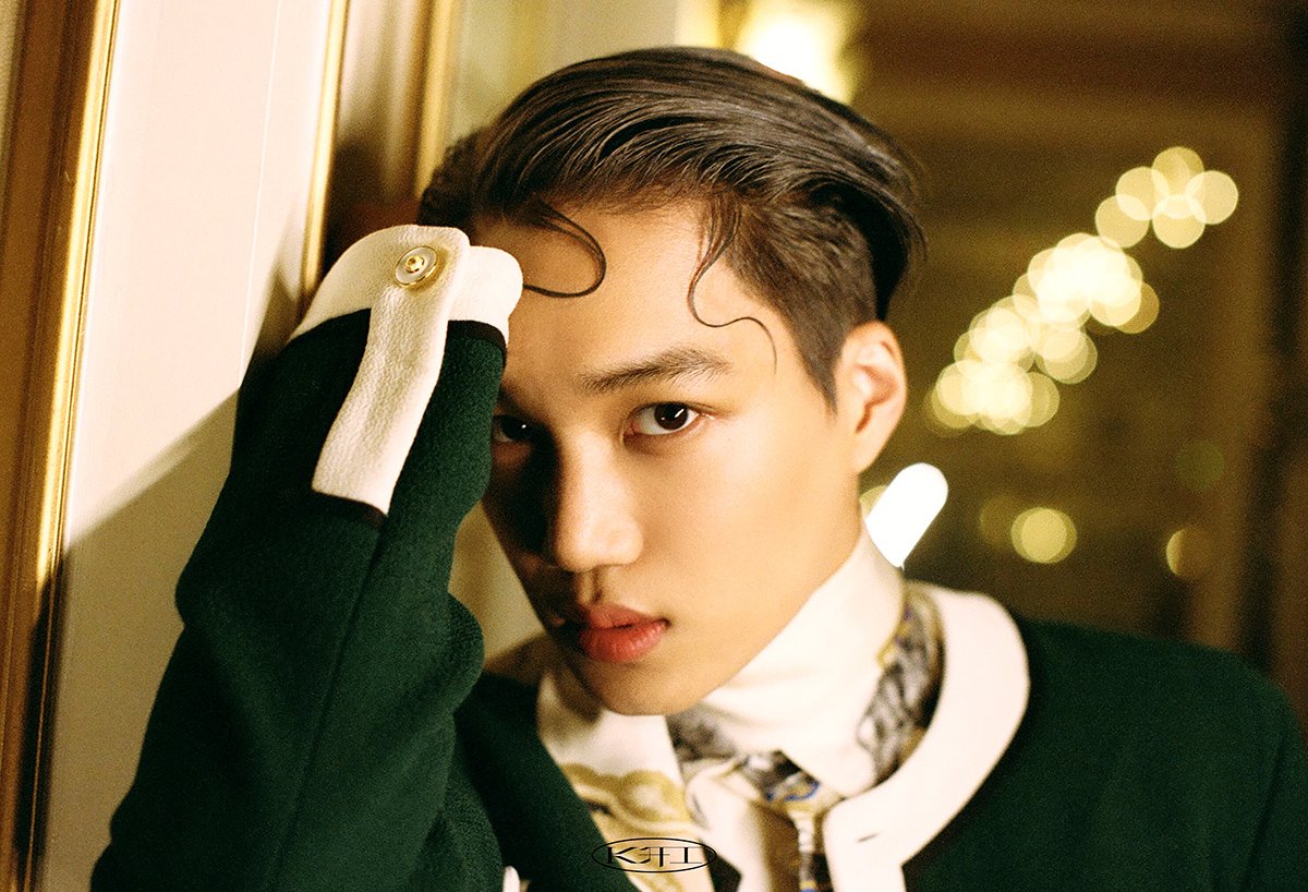 KAIisG0D's tweet photo. Ohh my God his duality!!!😩

#3DaysToKAI
#솔로카이_데뷔팬_3일전 https://t.co/gYkqTgdDHr