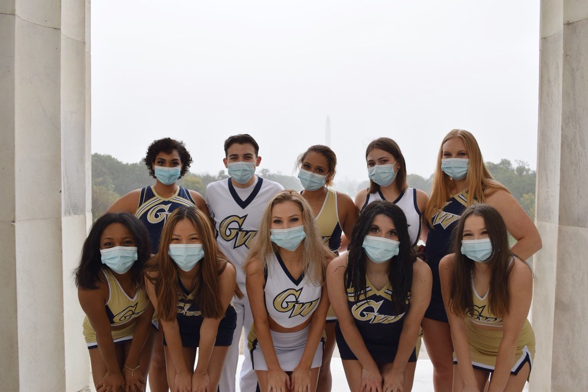 Happy Thanksgiving GDUB! GW Cheer wishes you and your family love and GDUBS this holiday season. Thank you for continuing to #RaiseHigh with us. 💛💙