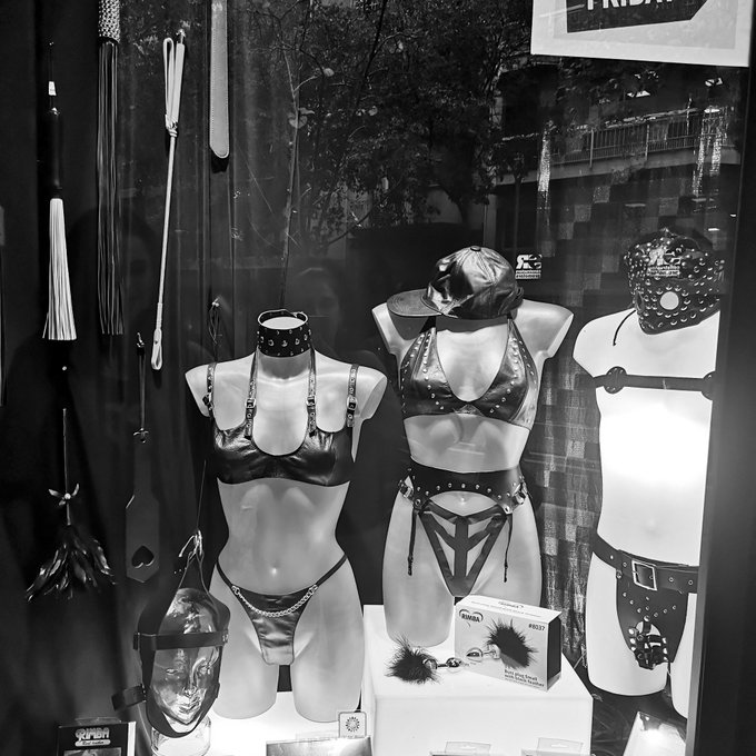 Black Is Back @snowdreamsbcn #blackfriday #barcelona #catalunya #piel #latigo #fusta https://t.co/GT<a class="tags" target="_blank" title="On Twitter" href="/?out=eyJ0eXAiOiJKV1QiLCJhbGciOiJIUzUxMiJ9.eyJpYXQiOjE3MjE4NjM1NjgsImlzcyI6InR3cG9ybnN0YXJzLmNvbSIsIm5iZiI6MTcyMTg2MzU2OCwiZXhwIjoxNzUzMzk5NTY4LCJyZWRpcmVjdF91cmwiOiJodHRwczovL3R3aXR0ZXIuY29tL3Nub3dkcmVhbXNiY24ifQ.hW_Loh70AU_T-6GFJOPN0IuvCaNllO8FB45VlTbA8XIjtVoOkMU2PNI8Pj7LzM_AB3MXIdhApa33GtkRjjYqpQ">@snowdreamsbcn</a><a href="/tag/blackfriday"class="tags">#blackfriday</a><a href="/tag/barcelona"class="tags">#barcelona</a><a href="/tag/piel"class="tags"><span>#piel</span></a><a href="/tag/catalunya"class="tags"><span>#catalunya</span></a><a href="/tag/latigo"class="tags"><span>#latigo</span></a><a href="/tag/fusta"class="tags"><span>#fusta</span></a>