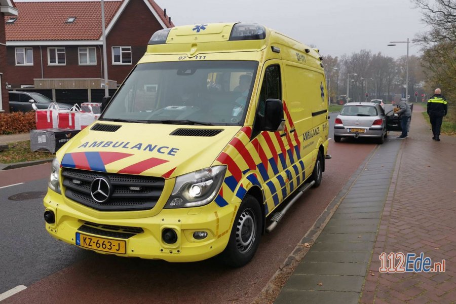 Gewonde bij kop-staart aanrijding aan de Lagewoud in #Ede. 112Ede.