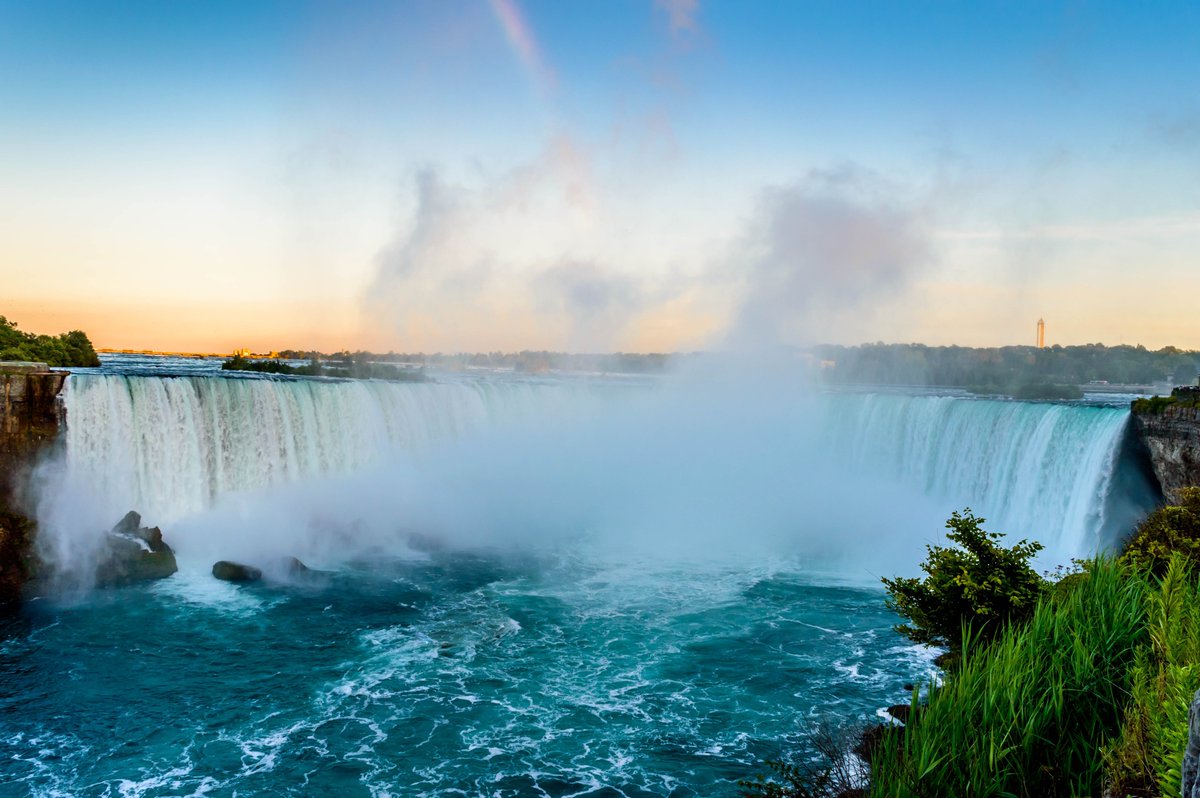 Niagara Falls Canada tweet media