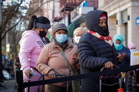 WEFUpLink's tweet photo. Meet the UpLink COVID Social Justice Cohort, 4 ideas that could make our response to COVID-19 more equal. 

😷 Learn more about @citiesRISE @NooraHealth #PPEforALL and TheraWee: https://t.co/aWKZ1Sh1nY https://t.co/rl0qoYsXqQ