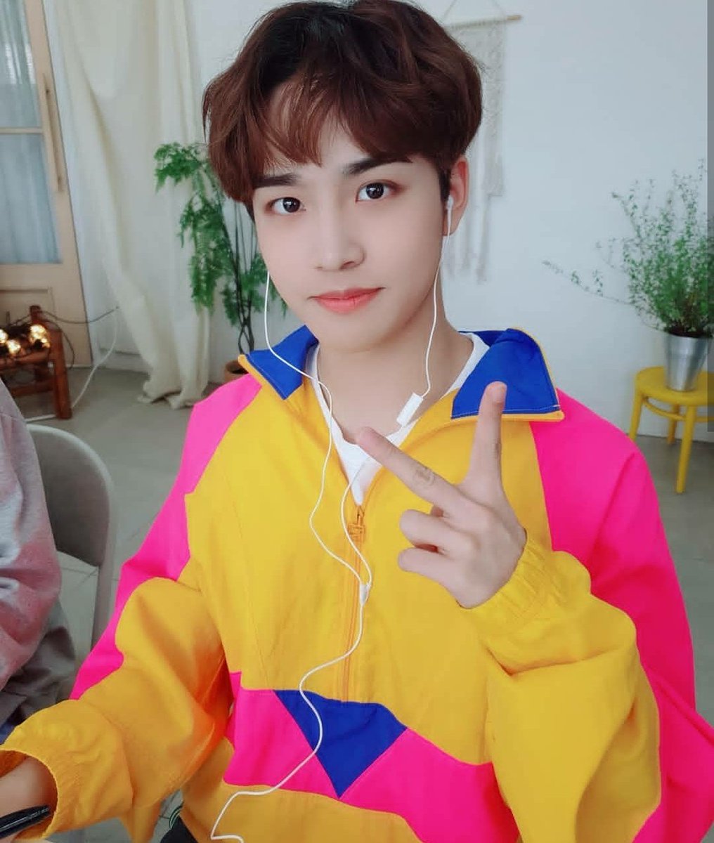 DeSeongjun's tweet photo. A que nunca se habían dado cuenta de esto 👀

RT= 1 VOTO 

[#2020MAMA] Voted for #mcnd on #MAMAVOTE ｜ 2020 MAMA ｜ 2020.12.06 (SUN) @MnetMAMA https://t.co/hfsN69mSYf
