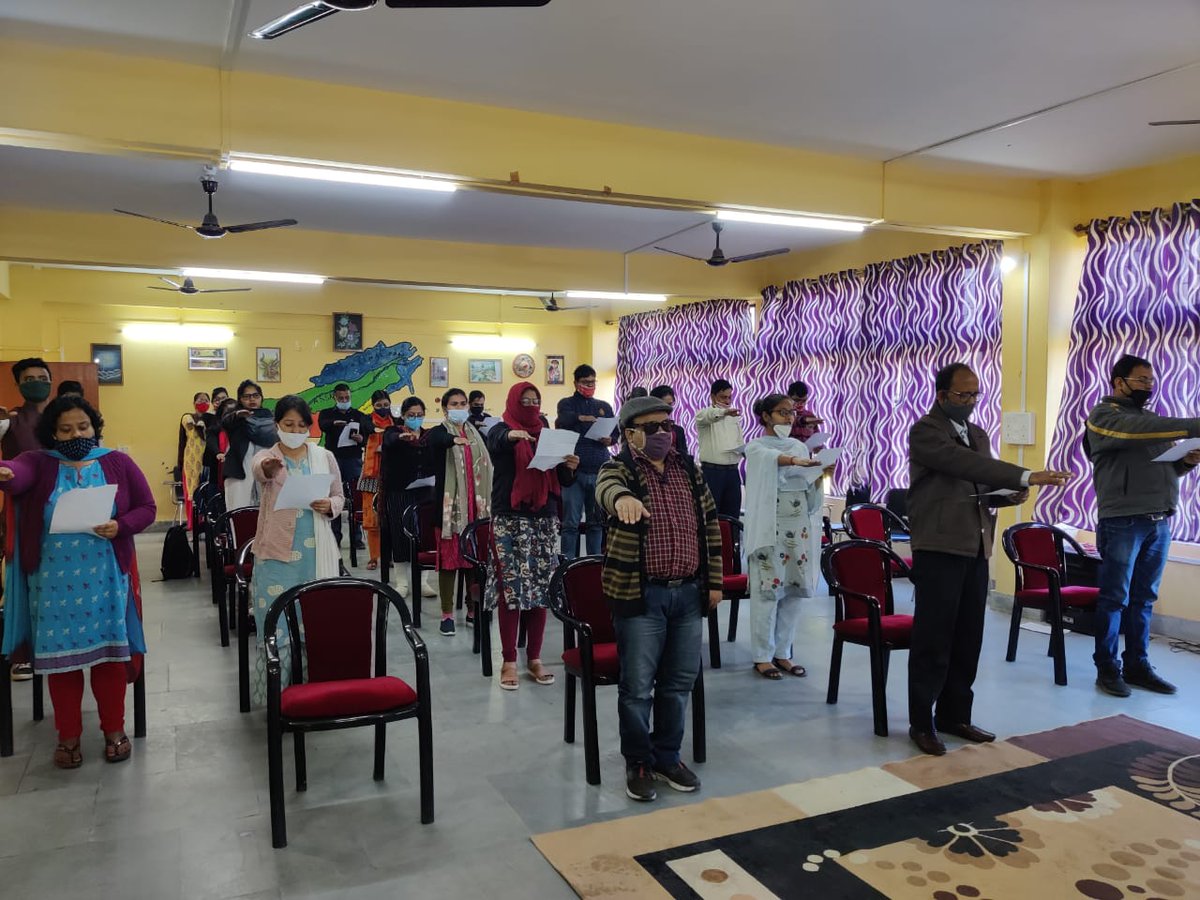 KVSRO_TINSUKIA's tweet photo. #SamvidhanDivas 
Reading of Preamble of Constitution of India on the occasion of "Constitution Day" by Team KVS  Tinsukia Region. https://t.co/psyoIz8t8p