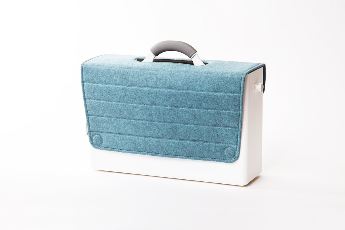 be_hotbox's tweet photo. Be you and allow your experiences to shape you. However, don’t allow this experience to define you.
The vibrant fabric covers of #Hotbox2 allow you to express who you are, wherever you’re working.
#productivity #happiness #wfh #remoteworking #remoteworker #home #cleandeskpolicy https://t.co/IUkPH4qiaF