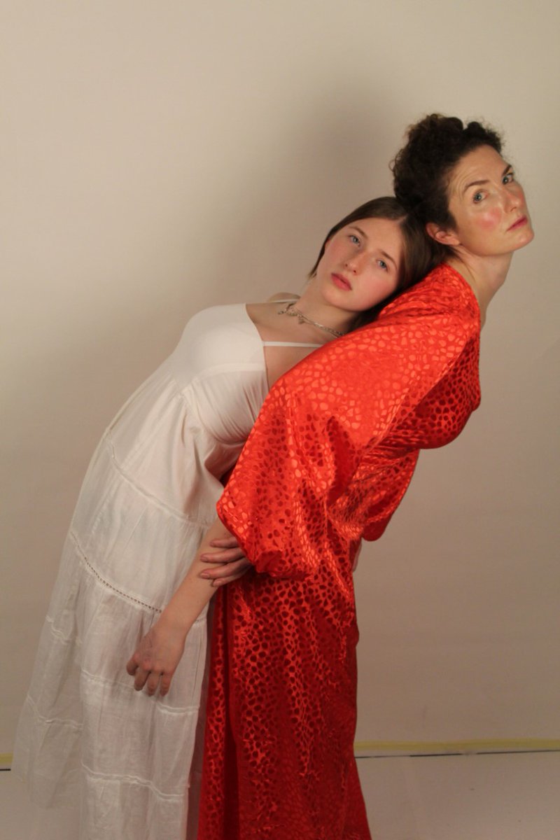Staugart's tweet photo. We are back in the Photography Studio and it feels great! Lilli in UV has managed to capture a stunning mother/daughter moment for her Klimt inspired photo shoot. #gustavklimt @staugustinesp https://t.co/DPPKU5Fm0s