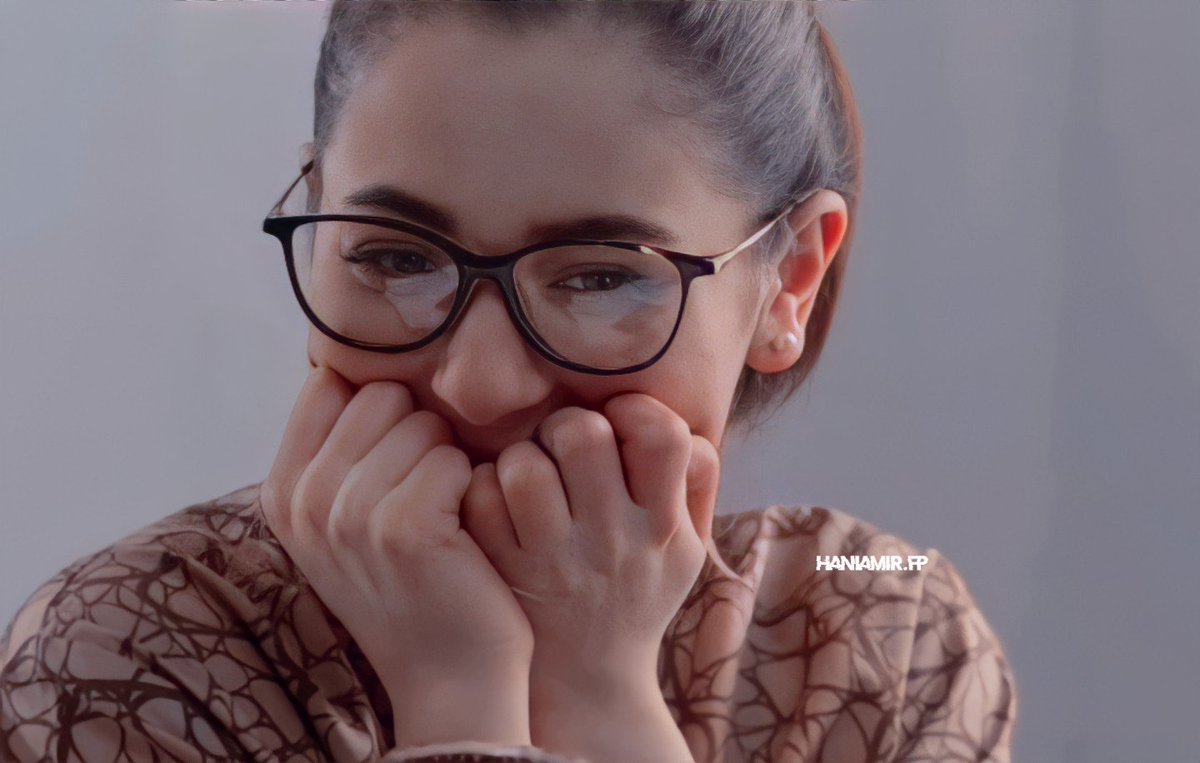 Haniaamirrr's tweet photo. This human being is "THE CUTEST" she's literally Soo adorable ❤️😭
Believe it or not but she's so damnnnn cuteeee!!!!✨>3
@realhaniahehe #HaniaAamir https://t.co/dhyK1UOmiq