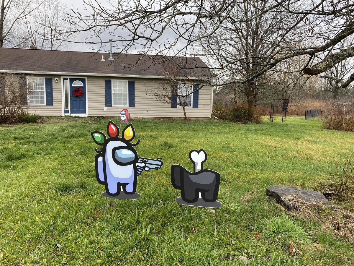 DakotaSheldon's tweet photo. @AmongUsGame reinventing the traditional holiday decorations. Just need some snow! #orangesus https://t.co/5Yb8gVVXzq