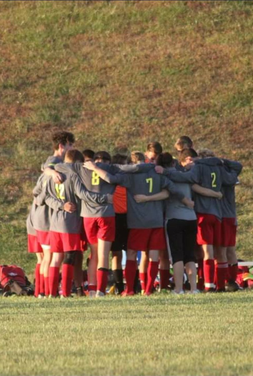 AtchisonSoccer's tweet photo. Happy Thanksgiving- I am so thankful for these young men, our two awesome managers, and the most incredible assistant coach #weare409 https://t.co/9J1rKAqAnB