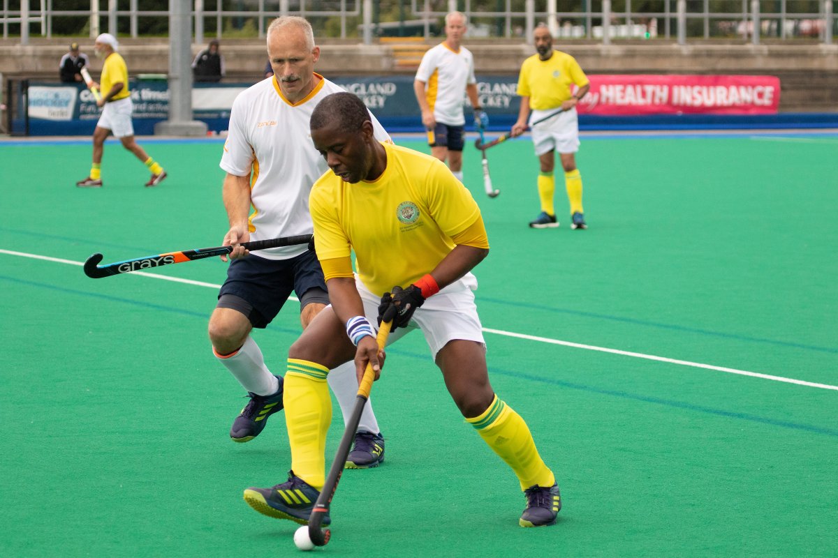 EnglandHockey's tweet photo. Update: In all Tiers, clubs can resume training from Wednesday 2 December. 

Training and matches can return in Tiers 1 &amp; 2 from the same date.

Read in full: https://t.co/Ac7WYn3sXc https://t.co/bfEnIZlWCA
