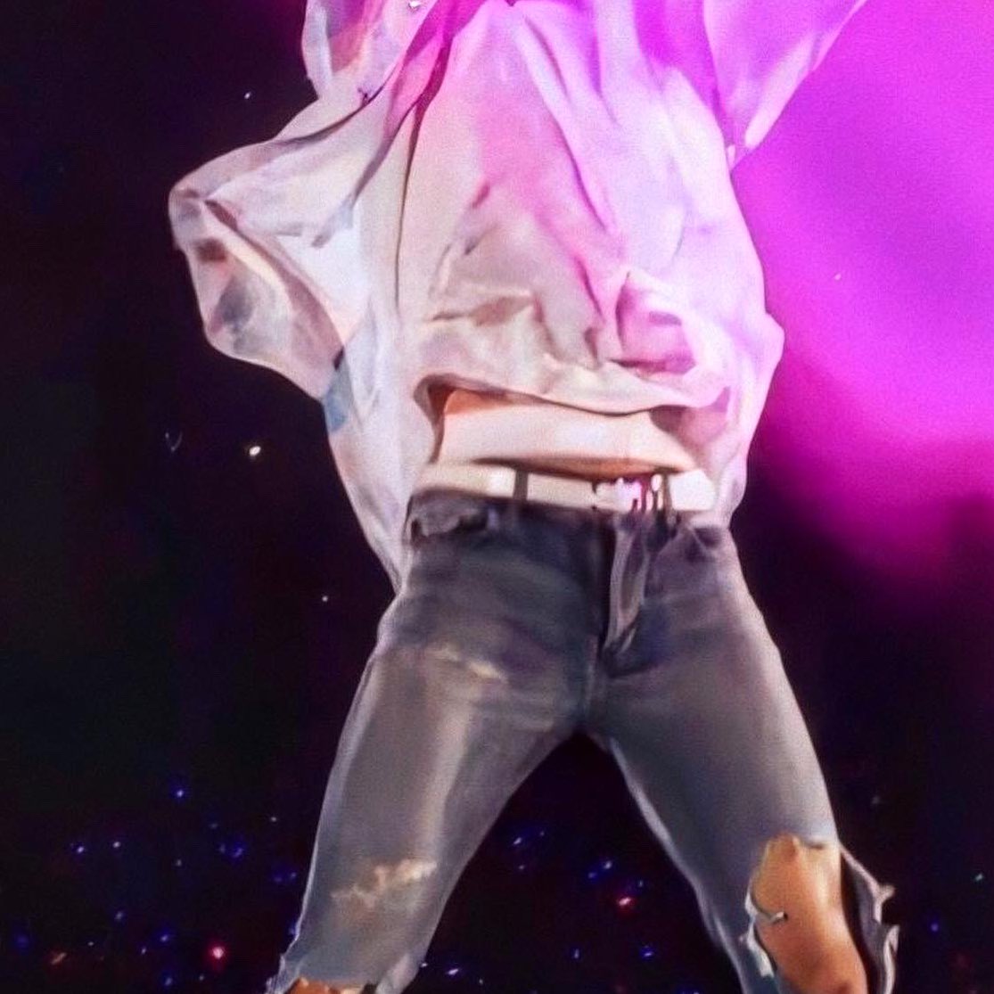 jungkook’s tiny waist - a thread