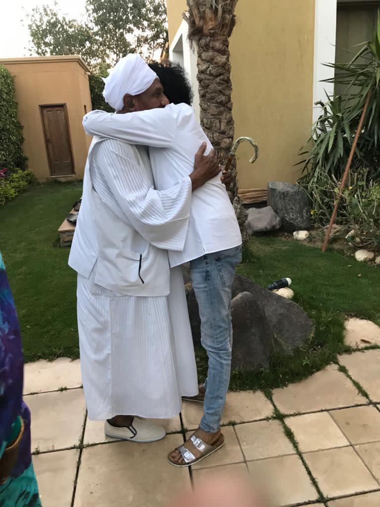 Mounirofficial's tweet photo. مات الصادق الأمين المهدي إنا لله وإنا إليه راجعون .. انها ارادة الله .. رحل السياسي المناضل في وقت تحتاج اليه الأمة الإسلامية قدراً و علماً .. رحمه الله والي جنة الخلد .. وعزائي للدكتورة مريم والاسرة و اخي بشرى وكل الشعب السوداني الشقيق .. رحم الله الصادق المهدي. https://t.co/dACJVcrecy