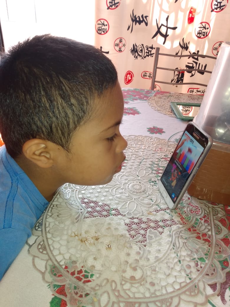 Jeison_HeroeCNN's tweet photo. alguien sabe como pedir una cita con el presidente @infopresidencia el @ICBFColombia dejara sin ayuda a  4 mil niños con discapacidad en enero dicen que funcionarios estarán en planeación, icbf tendrá 
 7 billones de pesos, y dejaran sin atención los niños del pais retwittealo https://t.co/ytWfWmQBUU