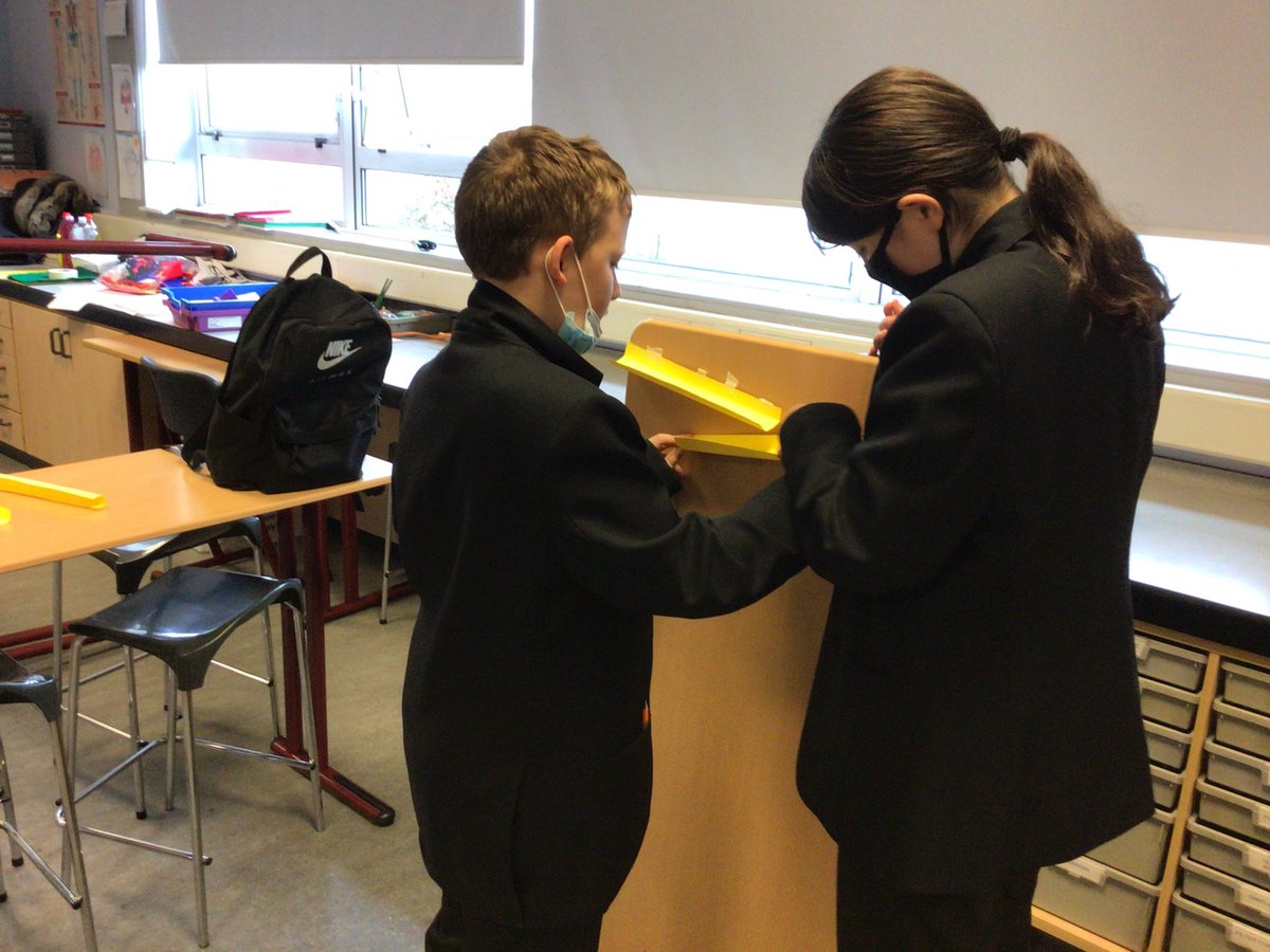 Ms Cochrane’s S1s learning all about friction #Stem #practicalscience