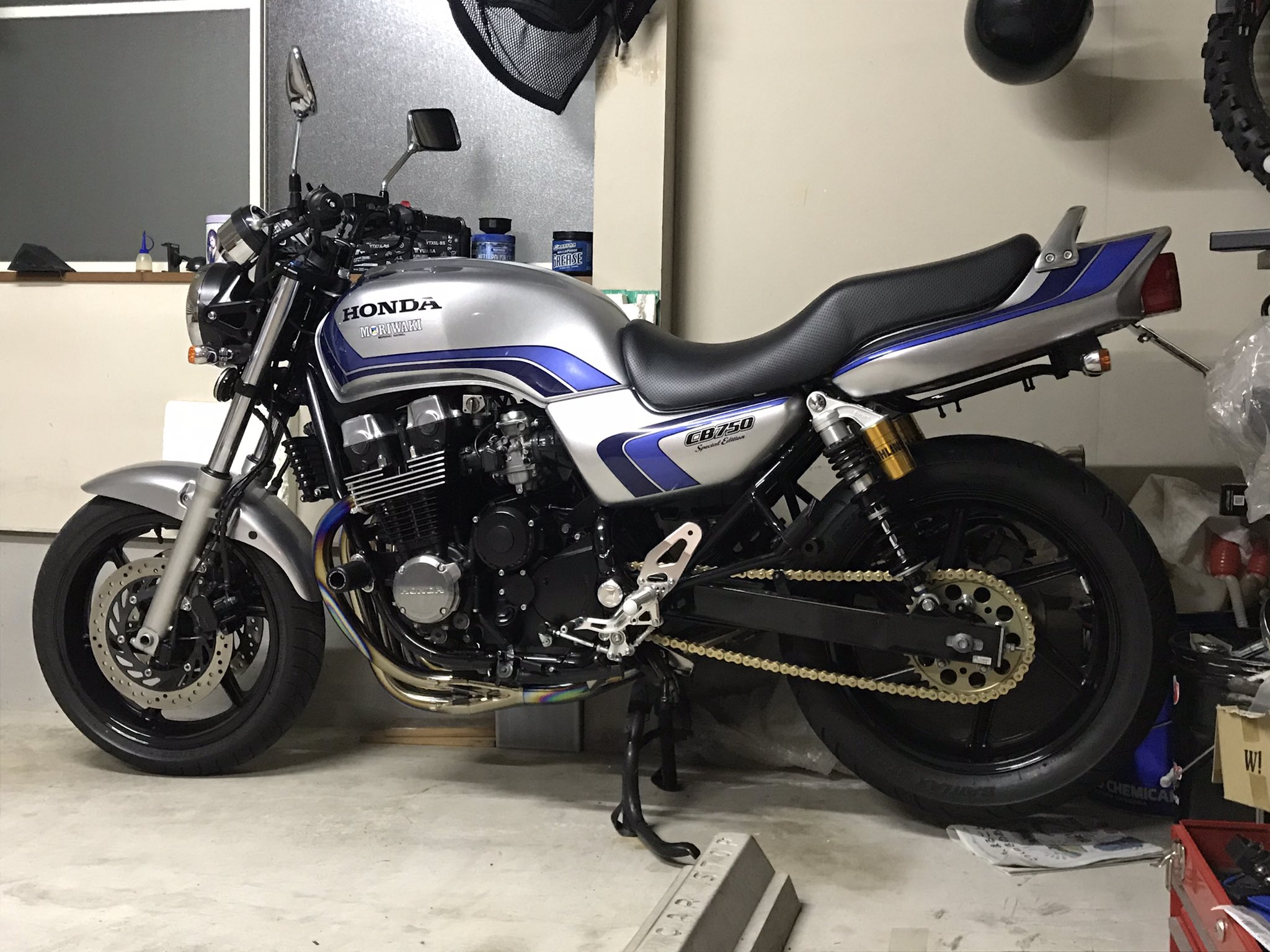 HONDA   cb750  rc42  パールへロンブルー  タンク