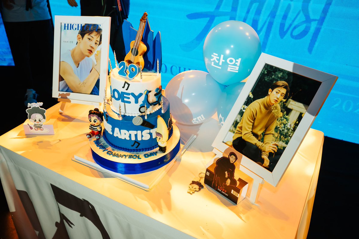 YeolBest_VN's tweet photo. #HappyChanyeolDay
#찬열아생일축하해
#항상찬열이편
#HBDLOEY
#MusicianLOEYDay 
#LOEYTHEARTIST 
❤️❤️❤️🍒🍒🍒 #TeamHCM https://t.co/NkIGy6hCGe