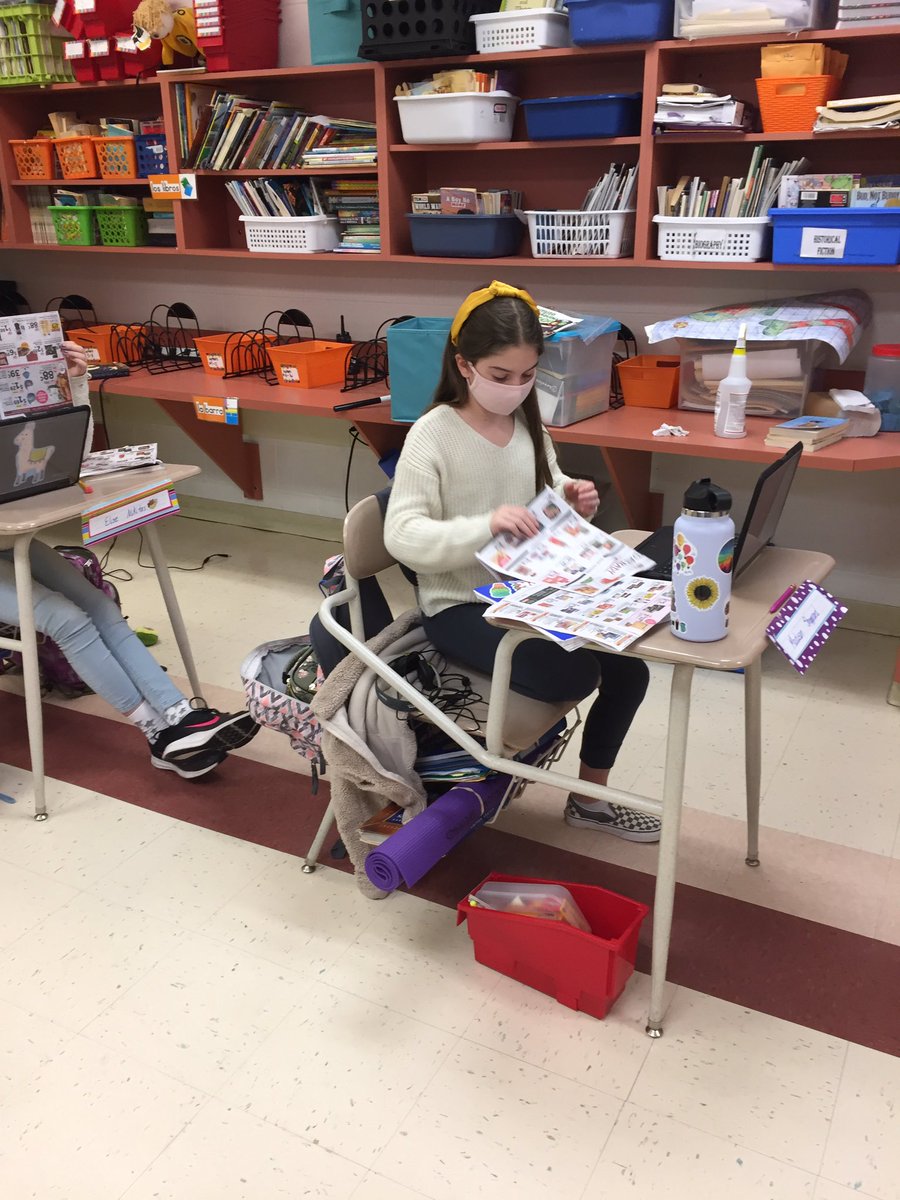 mrschadsroom's tweet photo. Happy Thanksgiving to all my students and their families! Hopefully these kiddos planned a fantastic meal for y’all and kept it to their 50.00 budget.#thanksgivingmath
@Dr_Borden @tmcneiece1 @BRMSrocks @savastano_linda https://t.co/M9roUgCM5W