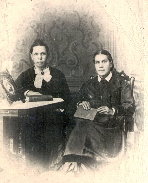 Ellen & Elizabeth Harmon - Adventist Heritage Ministries