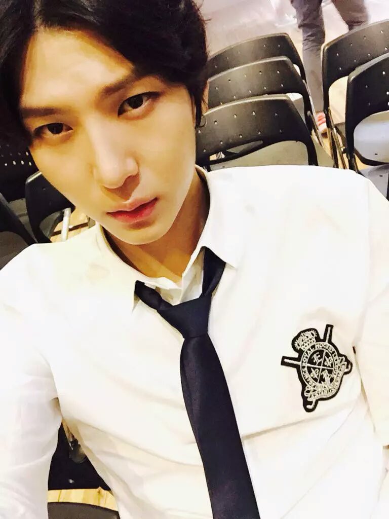 Welp oops I got way too busy I’m sorry Taekwoon Day 9 ~ 