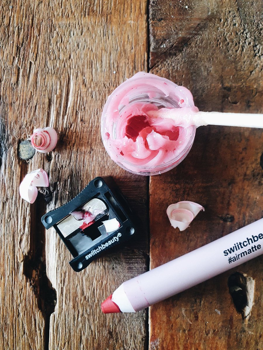 litlhedonistCPT's tweet photo. Had to sharpen my @swiitchbeauty Supreme #AirMatte lipstick. 😭 Feeling a bit better about it after mixing the colour shavings into a pot of Vaseline. Supreme lip-tint. 😎👄 https://t.co/69cxfWGtuk