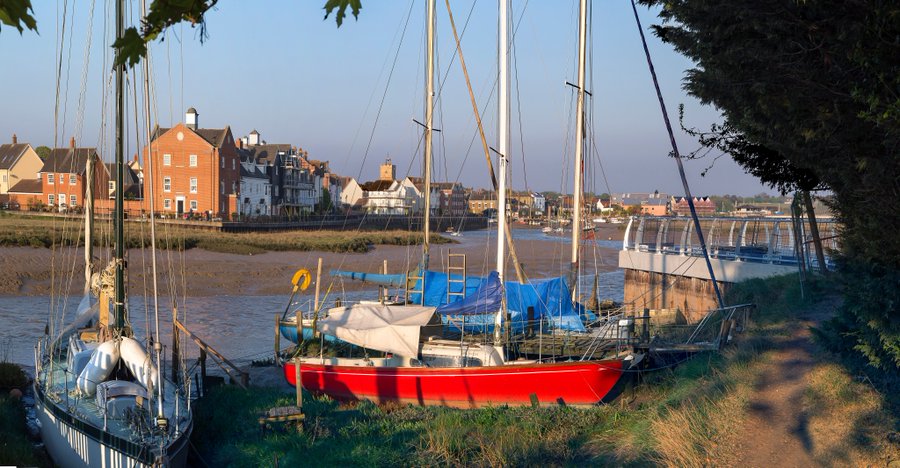 Q is for Quayside in our  #AtoZofLockdownColchesterEnjoy the Quayside either side of the River Colne as  #Wivenhoe looks over  #Rowhedge and vice versa. Both destinations offer great walks. Which is your favourite?
