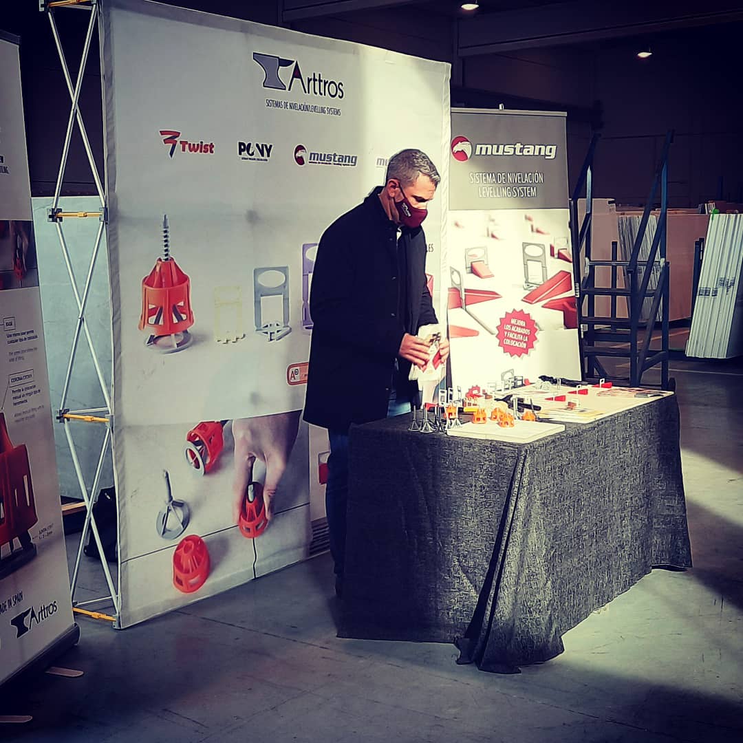 Todo preparado para empezar en breve , a las seis dará comienzo la masterclass con <a href="/tureforma/">Tu Reforma</a> en <a href="/Dekton/">Dekton by Cosentino</a> <a href="/GrupoCosentino/">Cosentino</a> zaragoza