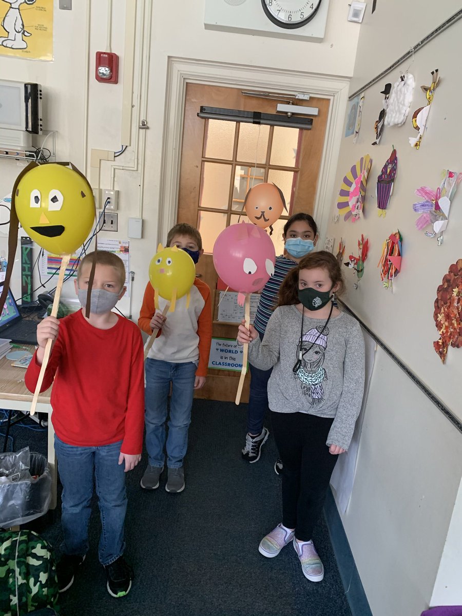 taradelucia's tweet photo. Happy Thanksgiving!!! Yesterday, we class enjoyed reading the book Balloons Over Broadway and analyzing story elements. Then we created our own floats for a pre-Thanksgiving parade around School 1.  #stswarriors  #sts_schoolsinfo #deluciasquad #2ndgrade https://t.co/uwZR4CQy4B
