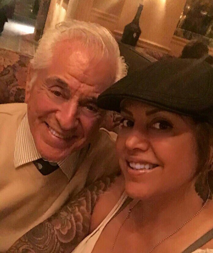 BONDGIRLRAQUEL's tweet photo. I miss my Dad every day.. the memories of our many Thanksgivings together are good ones! I’m grateful that he did not have to live through the last 2 years of this administration or any of this COVID-19 pandemic.  #taix #rayvasquez #rayvictor https://t.co/pj2LNYWbl4