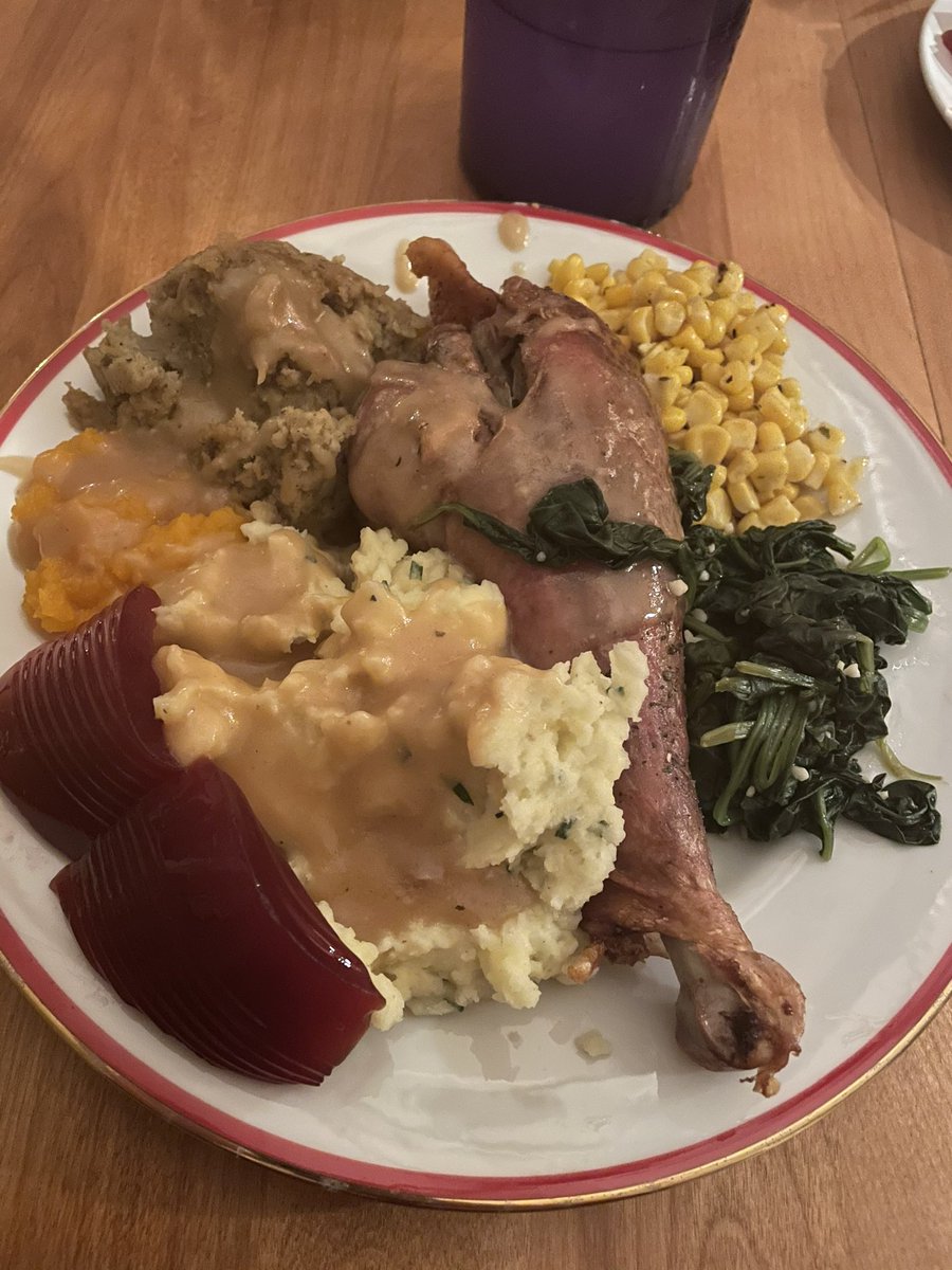 noncigsmoker's tweet photo. Starting a thread of thanksgiving plates please leave yours below https://t.co/eLEVPGhxSB