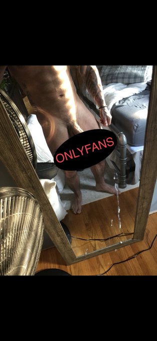 Checkout my ONLYFANS  https://t.co/rzaiC9BSdq https://t.co/miKyGleKth