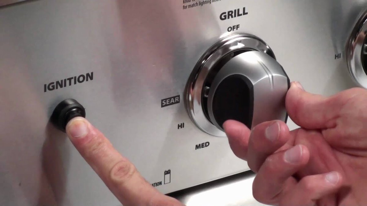 elonthrust69's tweet photo. @capcrunchbeats I think it’s when you hit this button n twist this hoe at the same time or sum https://t.co/nHe8phyk4i