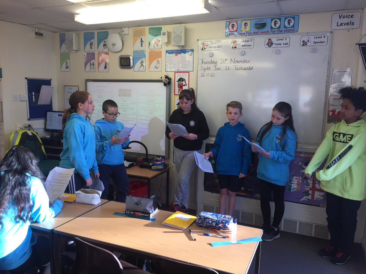 Hendrefoilan's tweet photo. Year 6 are getting creative and becoming performers for the next few weeks as they prepare for their Virtual Christmas Production.
No Spoilers! π€π²π
πΌ
#hdfpy6 #hdfpChristmas #hdfpexpressivearts https://t.co/8l6oJYdTkj