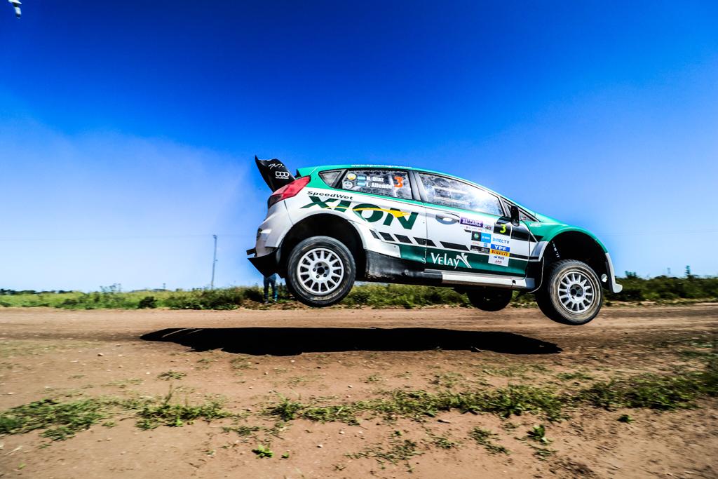 RallyArgentino's tweet photo. Shakedown. Díaz y Baldoni se repartieron el protagonismo

El piloto del GP Motorsport y el campeón reinante marcaron el mismo tiempo para liderar las pruebas oficiales del #RallyBalcarce.  Padilla se ubicó por detrás 

Enterate de más aquí ➡ https://t.co/YppurokMI3 https://t.co/eEmJF46FEk