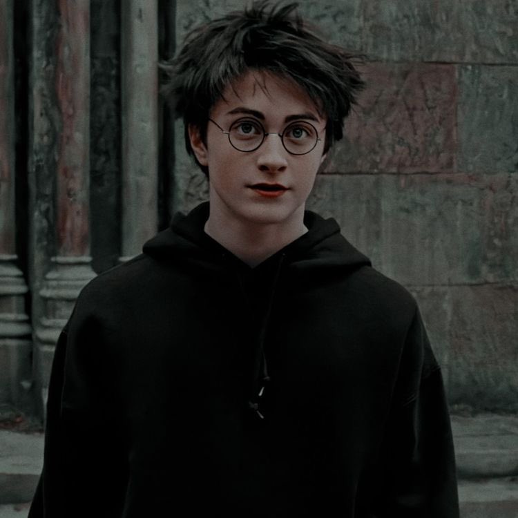 mcuheartx's tweet photo. i capelli di harry proprio superior come tutto il resto in questo film✨ #HarryPotter https://t.co/wjAU8WjUL8