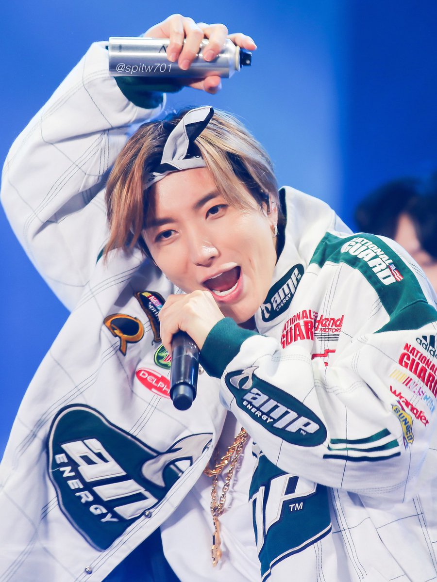 DailyLeeteuk's tweet photo. #LEETEUK #SUPERJUNIOR
#이특 #슈퍼주니어
[ @SJofficial ] https://t.co/iwOzIXVLro