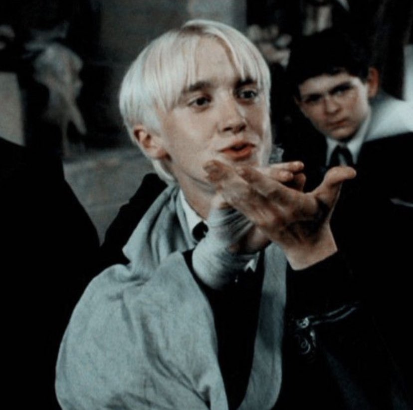 strafuck's tweet photo. in questo film la bellezza è troppa per essere retta
#HarryPotter https://t.co/hvJqdNVL9D
