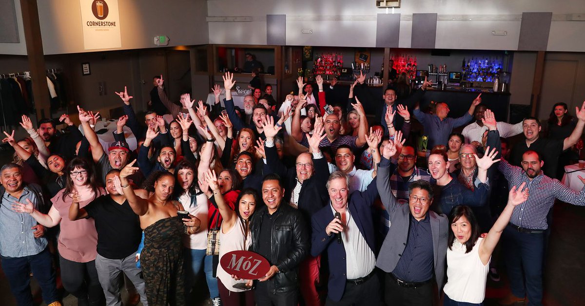 Móz Designs USA tweet media