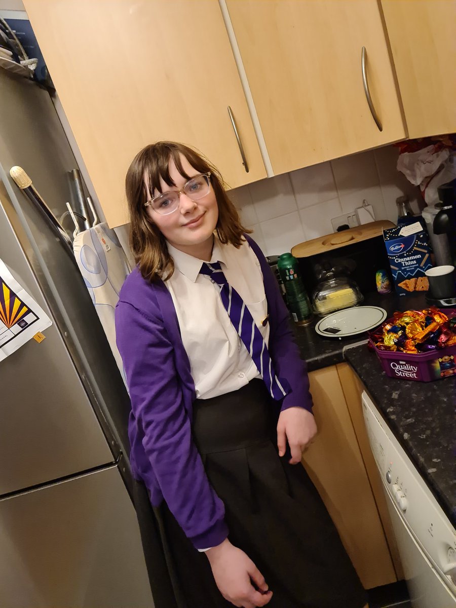 crohnsfighting's tweet image. When this young lady aced her #kenttest 

So proud of her its unreal. Being chronically ill does not mean your a bad parent. 

This girl is truly amazing.  Well done Moo, can't wait to see what grammar school you finally decide on ❤😘