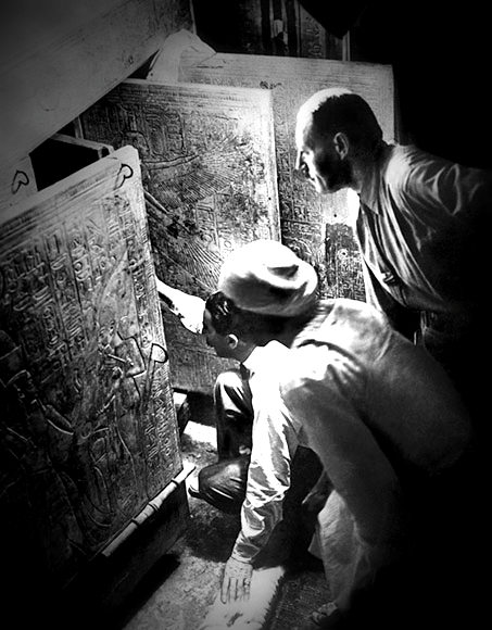 antinousgaygod's tweet image. 26 Nov 1922 #HowardCarter breaks seal on #Tutankhamun #Tomb door. Peers inside with a candle. Lord #Carnarvon asks: &quot;Can you see anything?&quot; Carter replies, &quot;Yes, wonderful things!&quot; They have discovered the most intact #Egyptian tomb, packed with all a #pharaoh needs in #eternity.