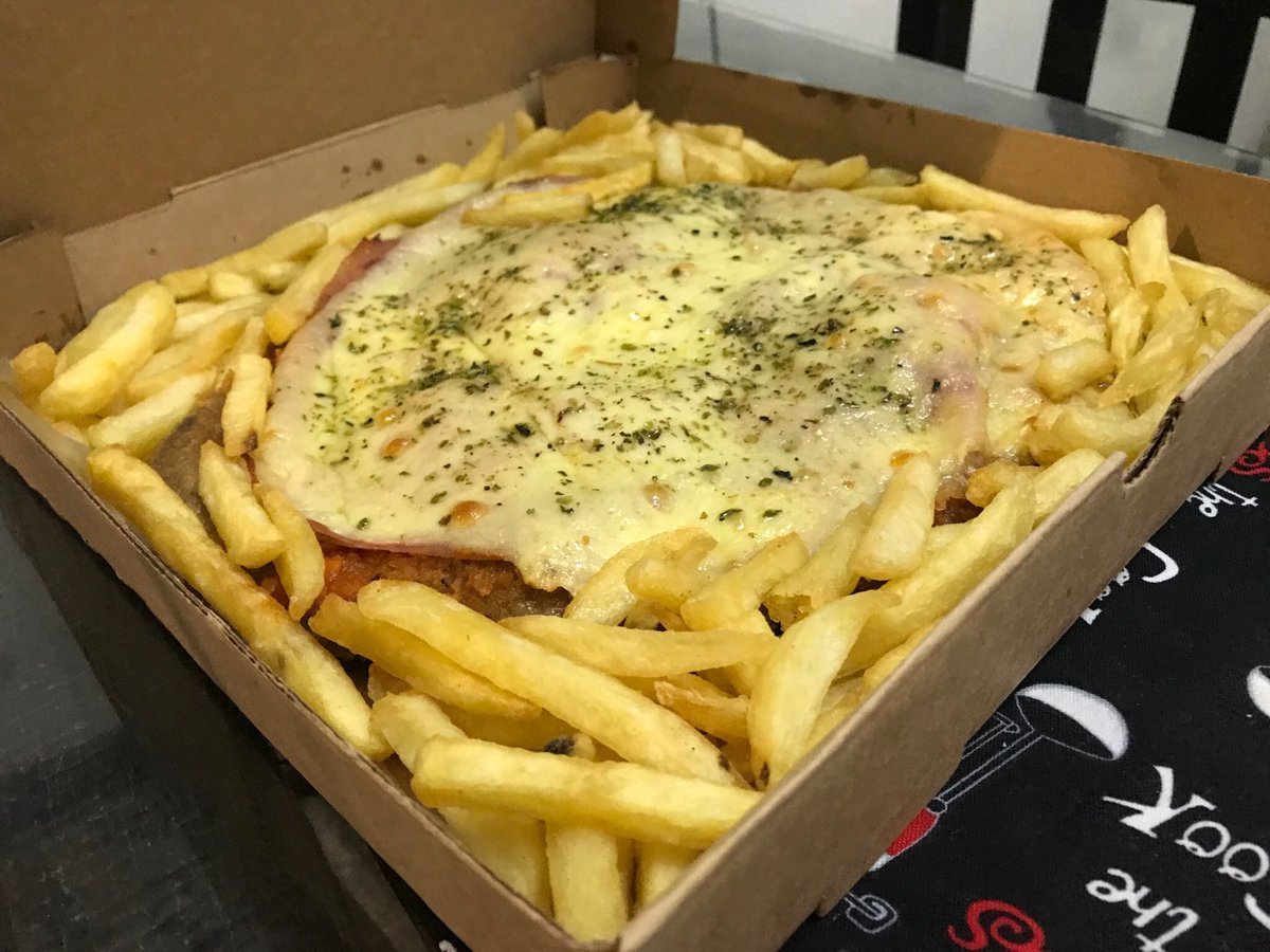 Nuestras milanesas son GIGANTES! 

( Para compartir o individuales ) 

Delivery de 20 a 00 🛵💨