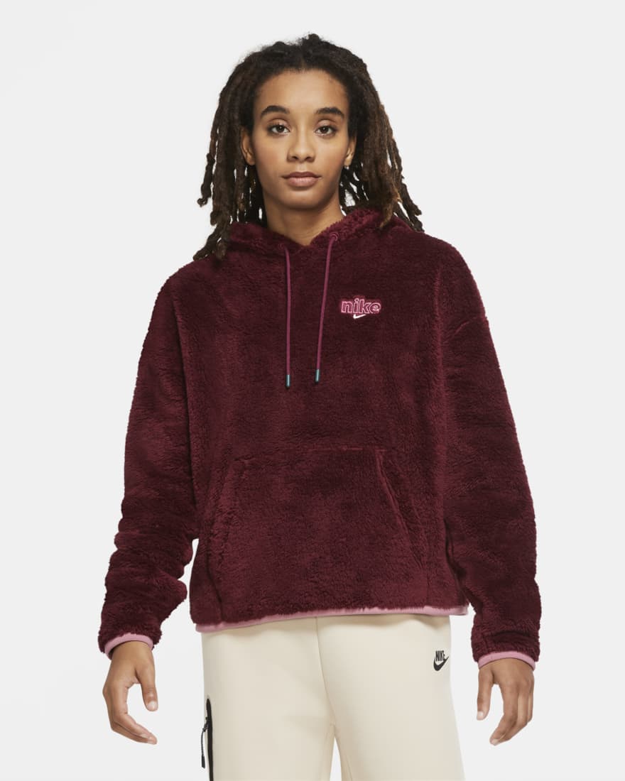 solefed's tweet image. Ad: SALE $44.78 + Free Shipping with code SHOP20 - Women's Nike Sportswear Fleece Hoodie. Retail $70 

bit.ly/3pT7DcU