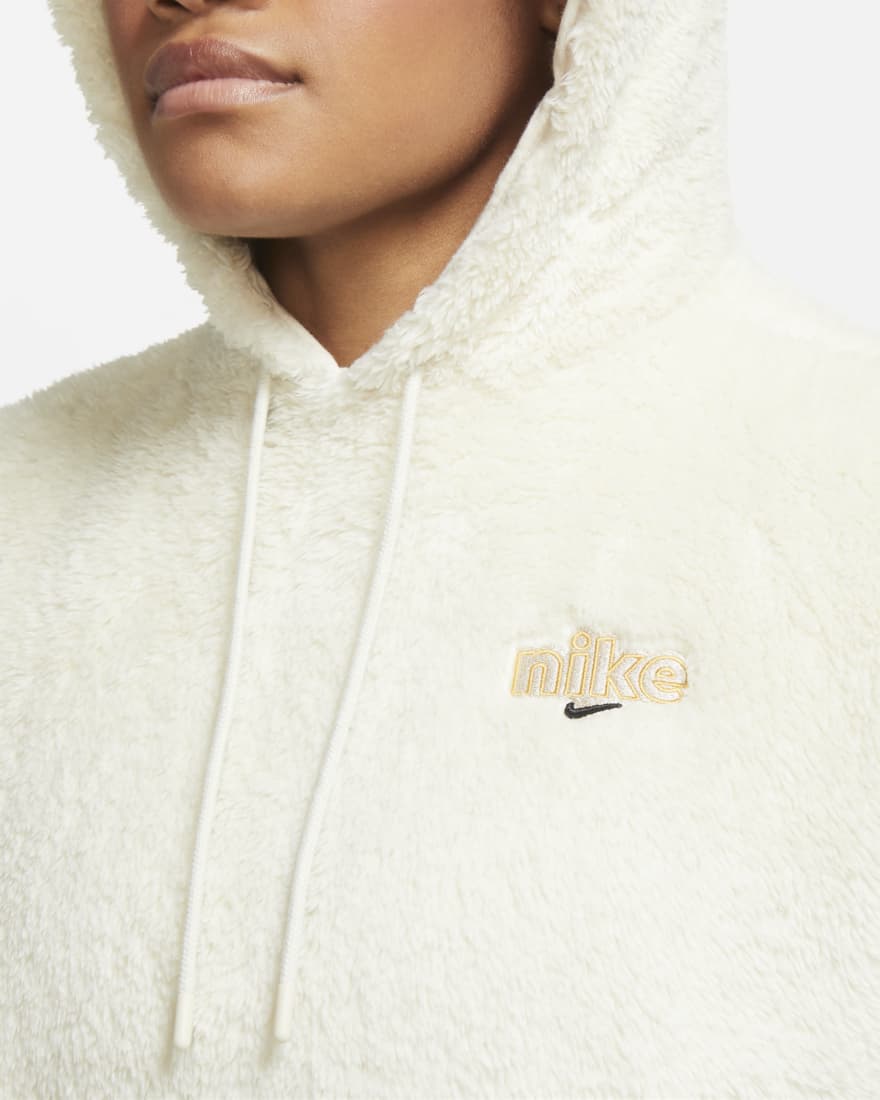 solefed's tweet image. Ad: SALE $44.78 + Free Shipping with code SHOP20 - Women's Nike Sportswear Fleece Hoodie. Retail $70 

bit.ly/3pT7DcU