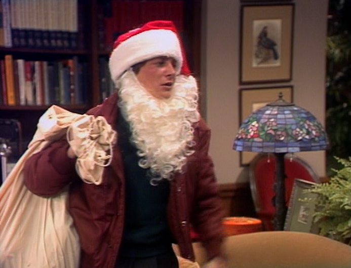 Happy Thanksgiving!! Continuing to explore CHRISTMAS TV HISTORY thru the decades--this week: the 1980s. Today's discussion is on the 1983 yuletide episode of FAMILY TIES--an adaptation of Dickens' Christmas Carol with Alex P. Keaton as Scrooge. Read more:  http://www.christmastvhistory.com/2014/09/family-ties-christmas-1983.html