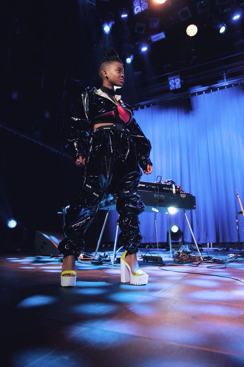 Dog Walker Instagram Post Vorlagen: Haustier Geschäft Canva Designs - Etsy  Schweiz, image size:800x1200