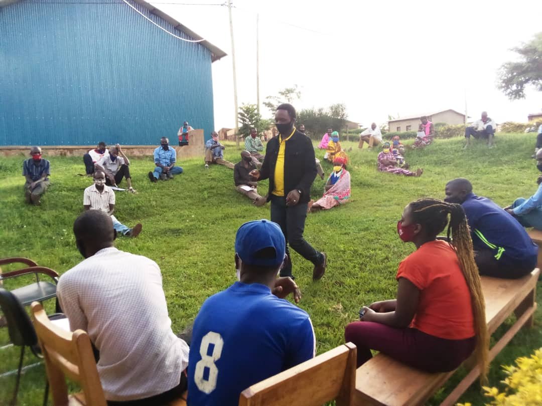 FprMurama's tweet photo. None kuwa 26/11/2020, mutugarika twose habereye amahugurwa ku Byiciro bishya by'ubudehe yitabiriwe n'abayobozi b'amasibo, abakuru b'imidugudu na ba Enumeraters. Akaba yayobowe n'abayobozi bose  b' utugari tw'umurenge wa Murama @NgomaDistrict https://t.co/958CrlhQIV