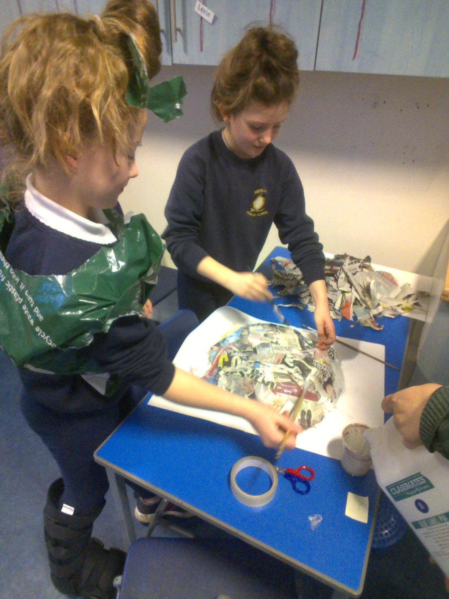 aberladyschool's tweet photo. P5/6 showed great cooperation whilst making their paper mache planets! #aps56 https://t.co/Brfm4tL1iC