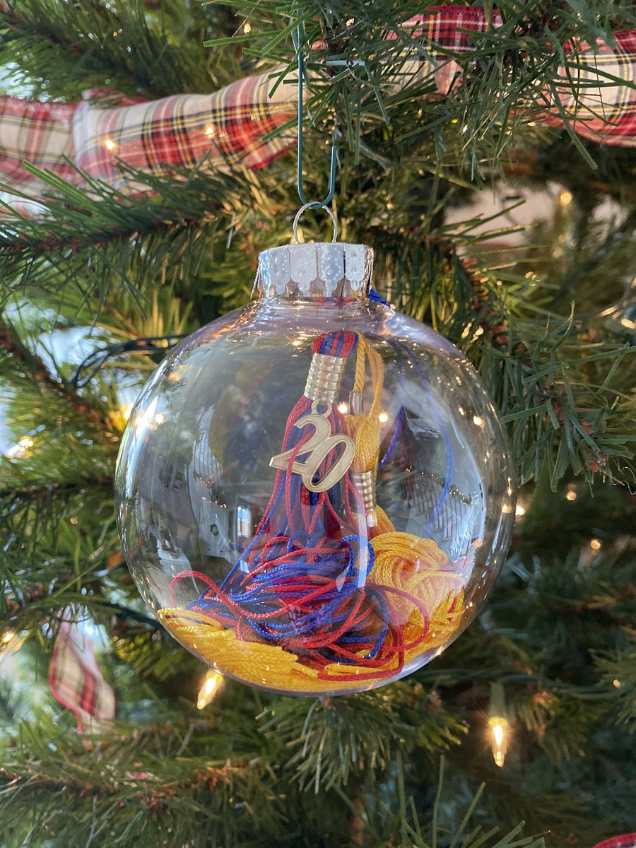 5bostonfans's tweet photo. Our newest Christmas ornament to add to the tree this year. @KHS_Chiefs @KempsAcademy @PAHSCAVS https://t.co/SskhMgTVMV