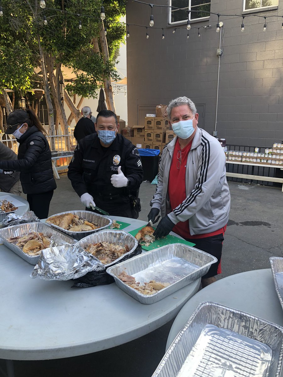 WLA Div preparing Turkey dinners for our homeless community.  Thanks Sgt. Panameno, Officer Gutierrez, Capt. Tom &amp; WLA SLO’s. An awesome way to give back.  Chicken soup for the Soul!@WestLASawtelle <a href="/LAPDWestBureau/">LAPD West Bureau</a> <a href="/LAPDWestLA/">LAPD - West Los Angeles</a> <a href="/sangennaro/">jay handal</a> <a href="/LAPDHQ/">LAPD HQ</a> @SteveSoboroff