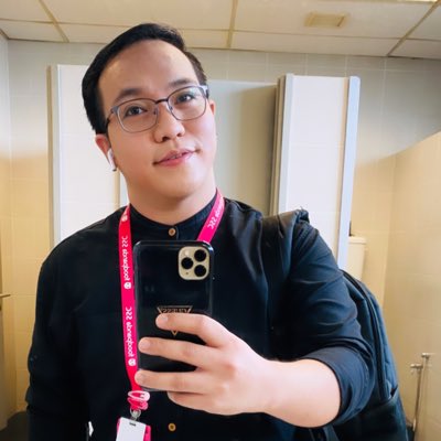 HiItsmeces's tweet image. Almost forgot I have a twitter acct! #NewProfilePic